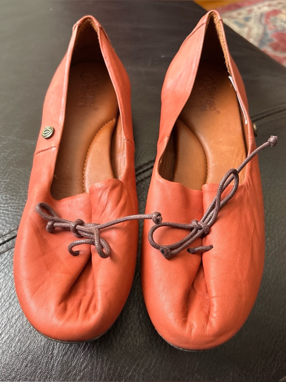 Sergio Tomani Tuka slip-on LEATHER shoes Great condition Coral color Size37/7